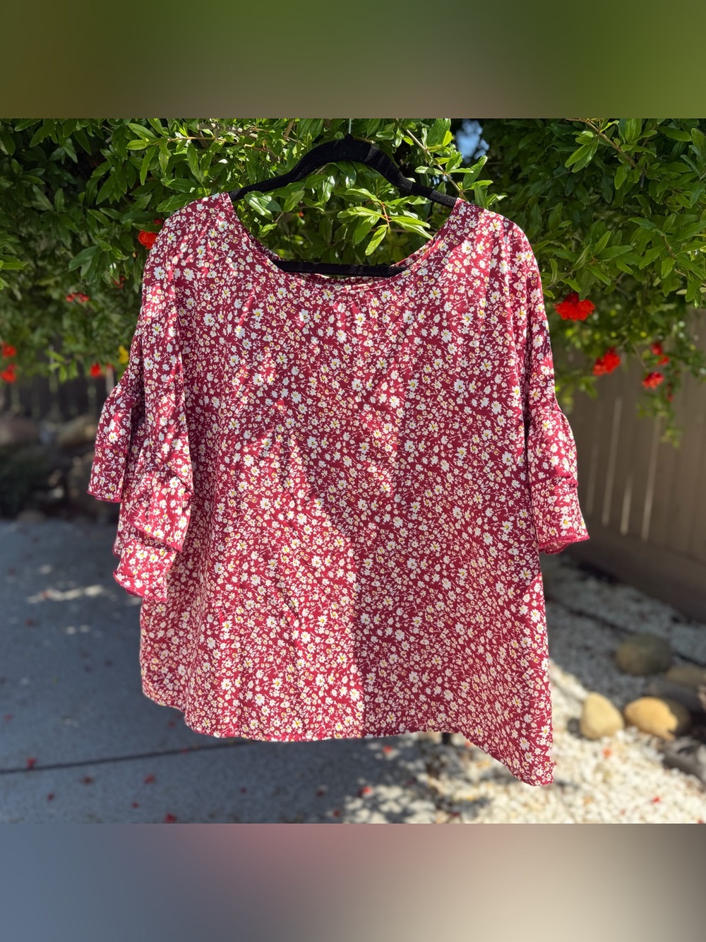 NWT Soly Hux women’s Red and White ruffle sleeve Relaxed Blouse size XXL plus